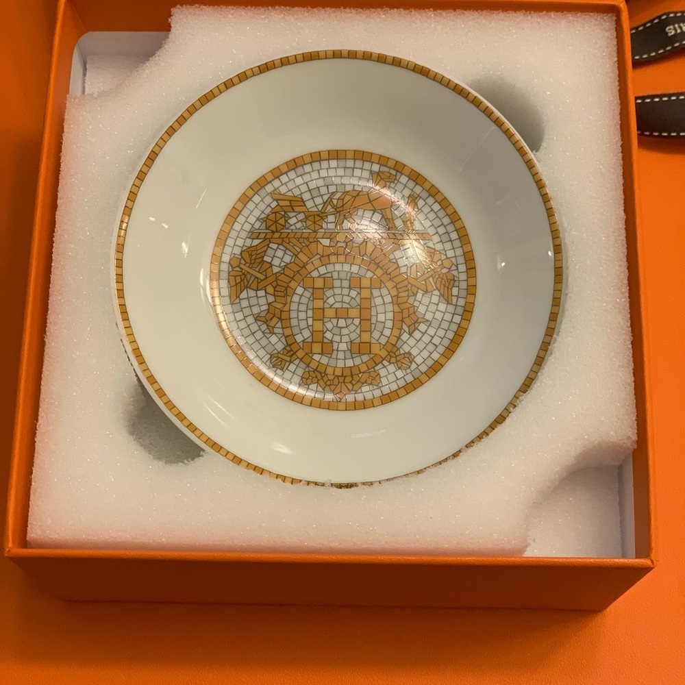 Brand new set of 2 Hermes mosaic